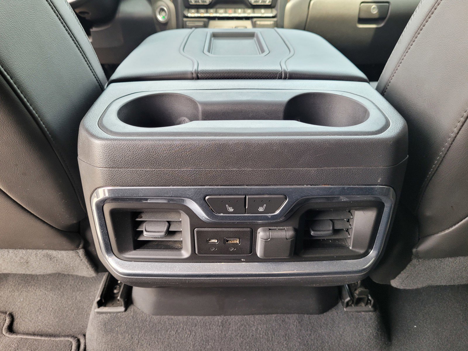 Used 2019 Chevrolet Silverado 1500 High Country w/ Technology Package image 14