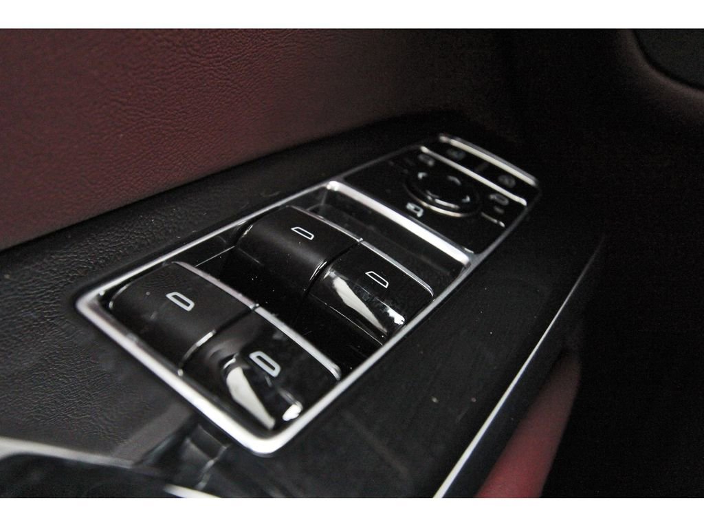 New 2026 Cadillac Escalade ESV Luxury AWD/4WD image 16