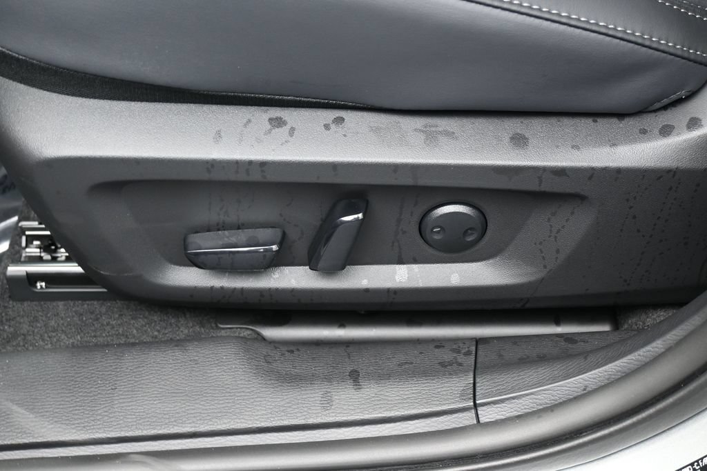 New 2026 Mitsubishi Outlander SE FWD image 12