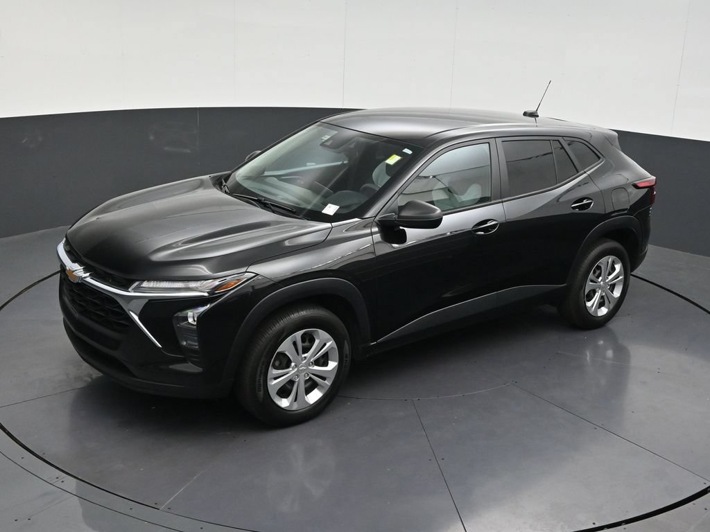 Used 2024 Chevrolet Trax LS FWD image 15