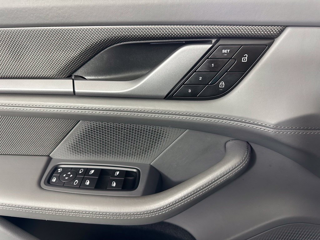 Certified 2022 Porsche Taycan Turbo S AWD/4WD image 18