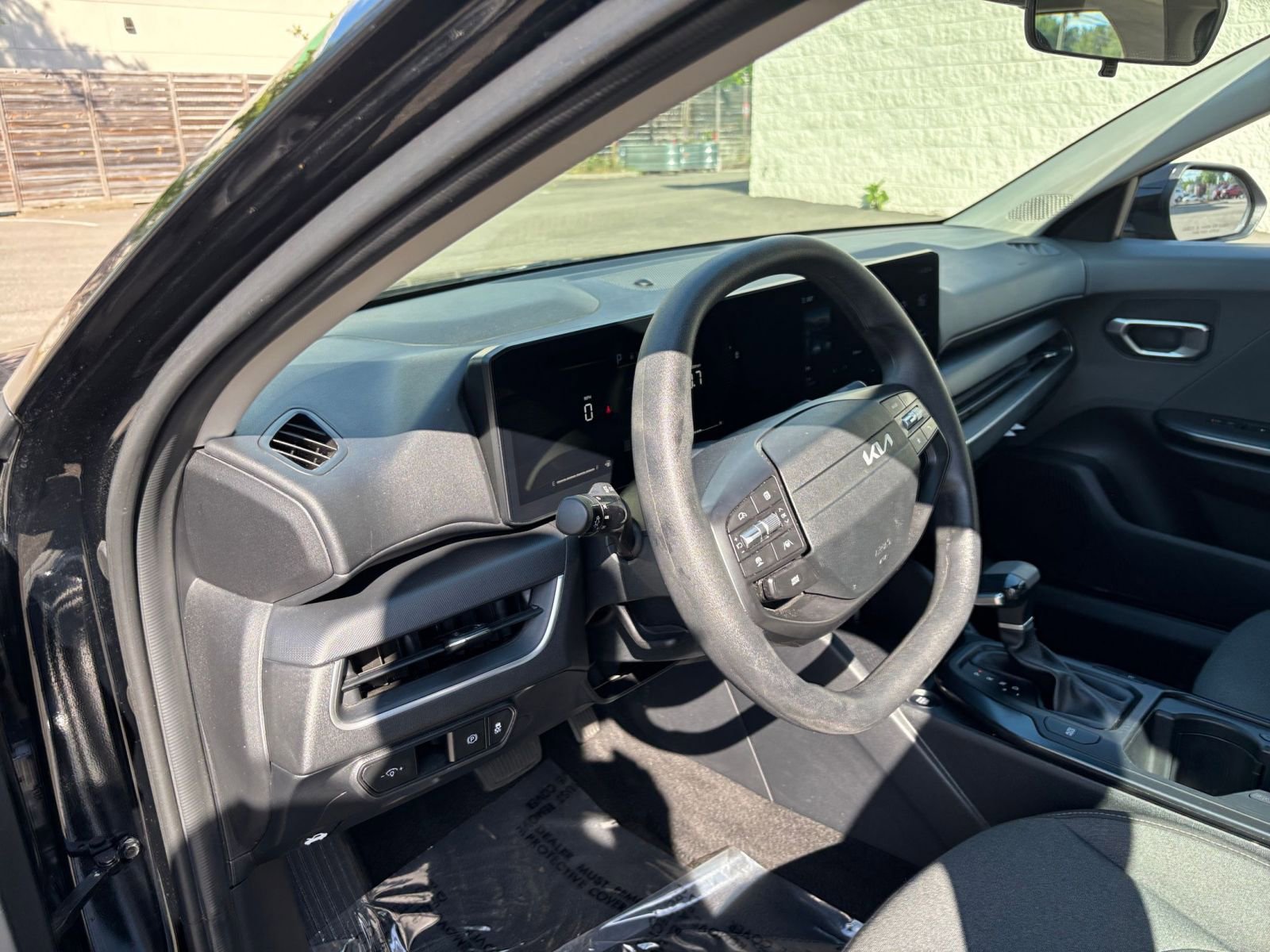 Used 2025 Kia K4 FWD image 34