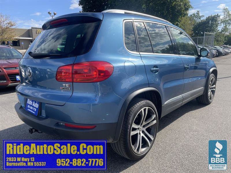 Used 2017 Volkswagen Tiguan SEL AWD/4WD image 5