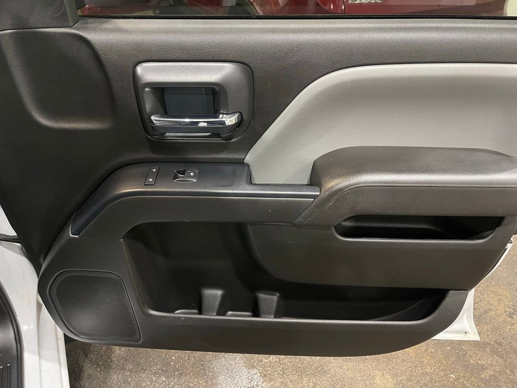 Used 2017 Chevrolet Silverado 1500 Custom w/ Custom Convenience Package image 11