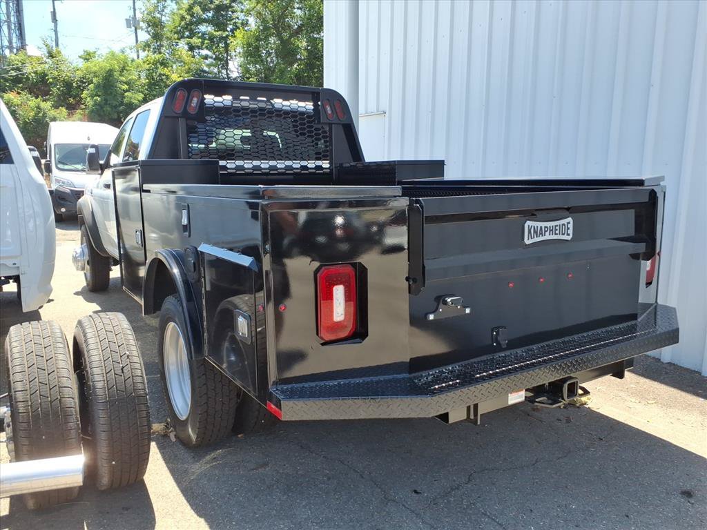 New 2026 RAM 5500 Tradesman w/ Chrome Appearance Group AWD/4WD image 4