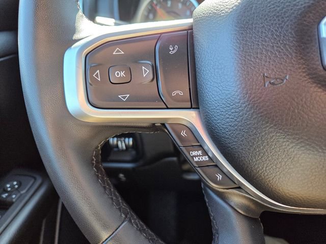 Used 2025 RAM 1500 Big Horn AWD/4WD image 38