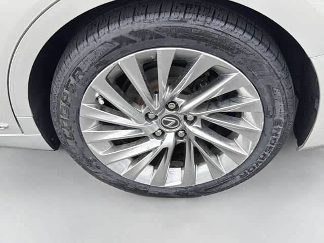 Used 2022 Lexus ES 300h w/ Accessory Package 2 FWD image 27