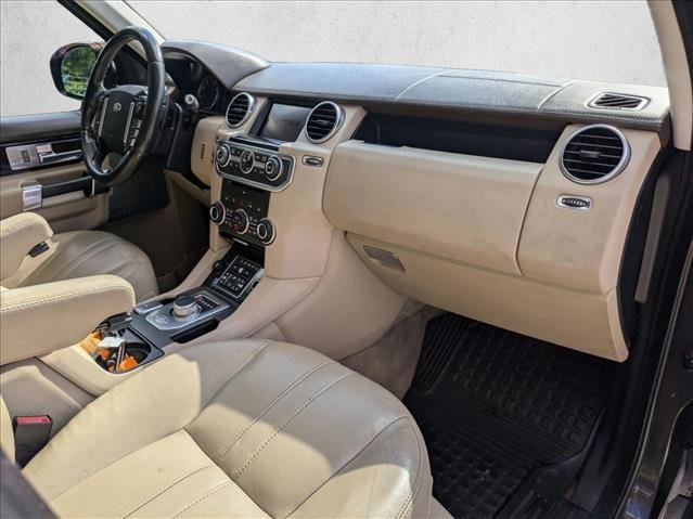 Used 2016 Land Rover LR4 HSE Silver Edition image 23