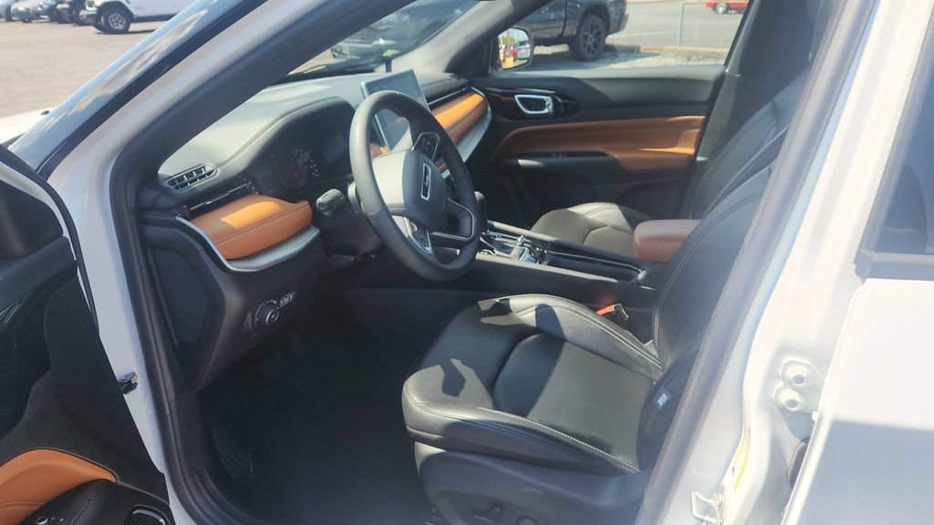 Used 2025 Jeep Compass Limited AWD/4WD image 17