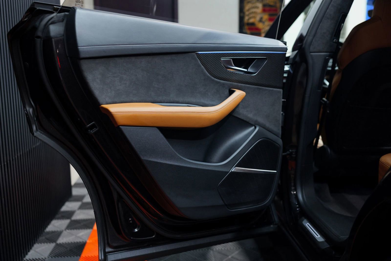 Used 2021 Audi RS Q8 image 35