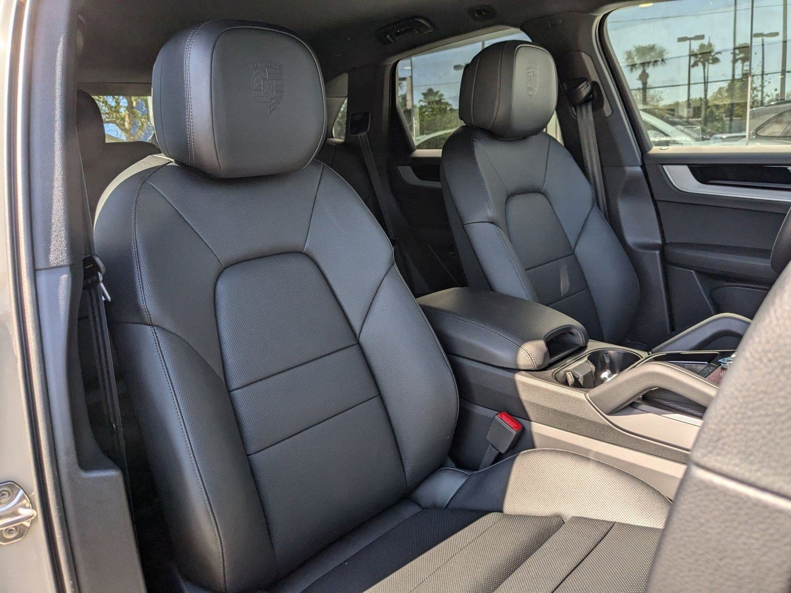 Certified 2025 Porsche Cayenne image 25