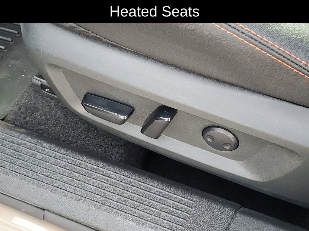 Used 2025 Nissan Rogue SV image 7