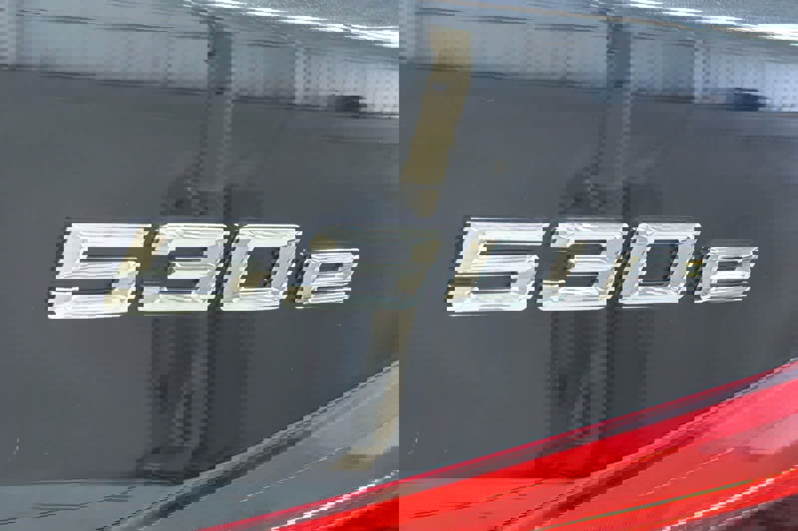 Used 2019 BMW 530e w/ Convenience Package image 27