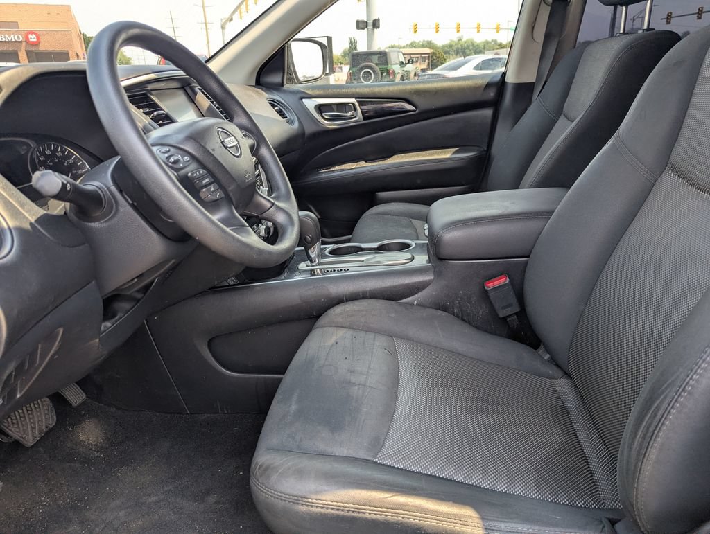 Used 2019 Nissan Pathfinder S FWD image 24