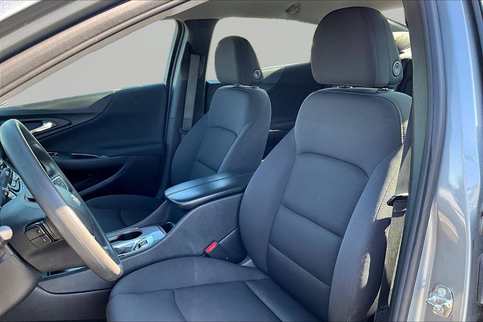 Used 2023 Chevrolet Malibu LT FWD image 21