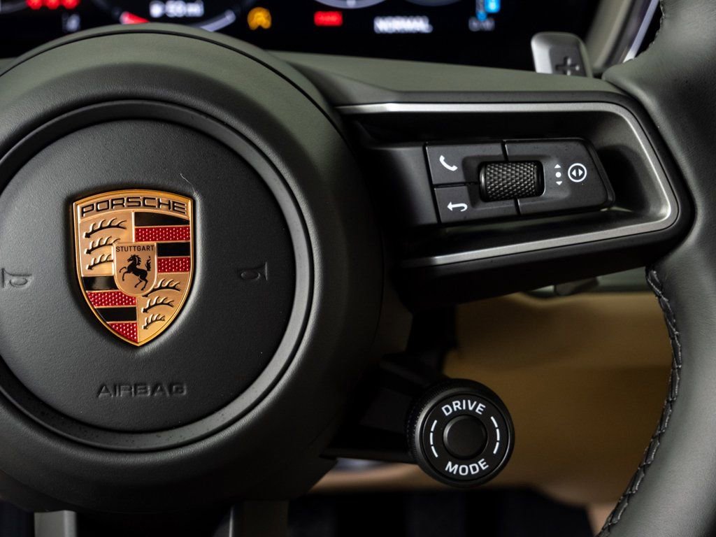 New 2026 Porsche Cayenne Base image 11