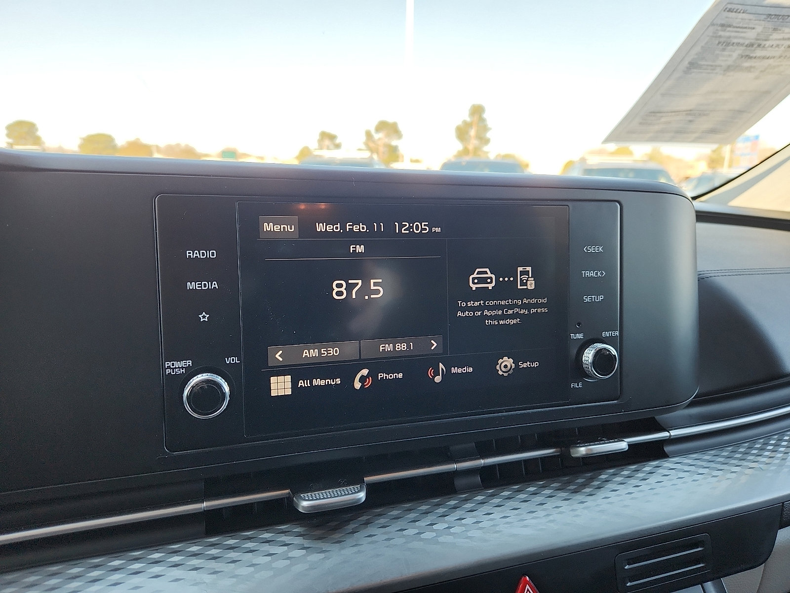 Used 2024 Kia Carnival LX image 20