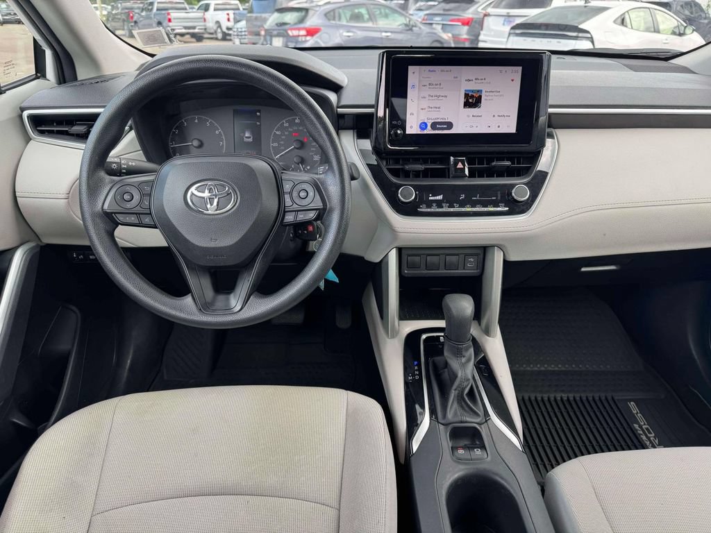 Used 2023 Toyota Corolla Cross L FWD image 19