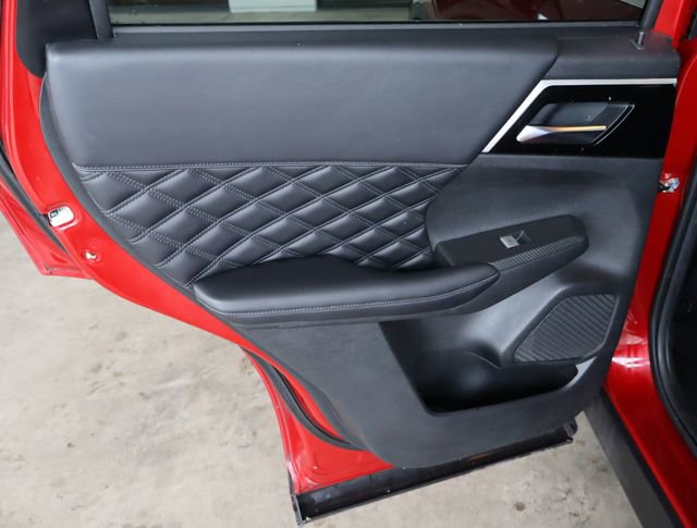 Used 2022 Mitsubishi Outlander SEL image 39