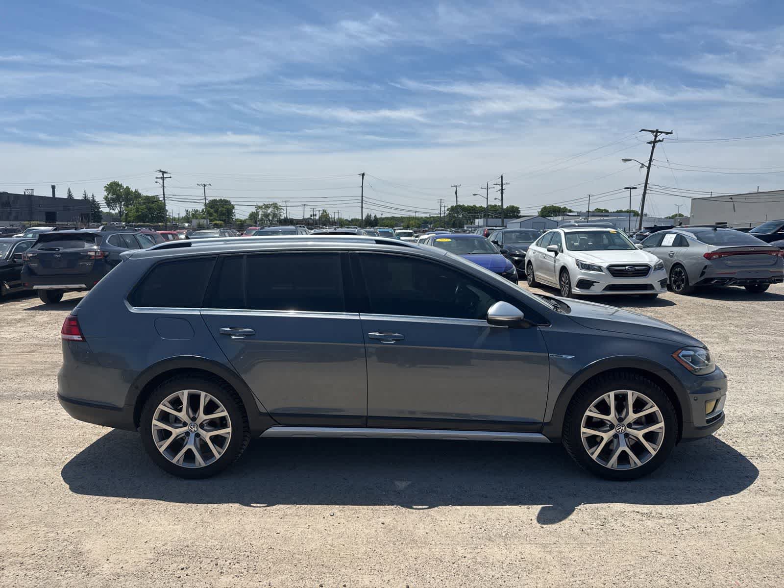 Used 2019 Volkswagen Golf Alltrack SE AWD/4WD image 9