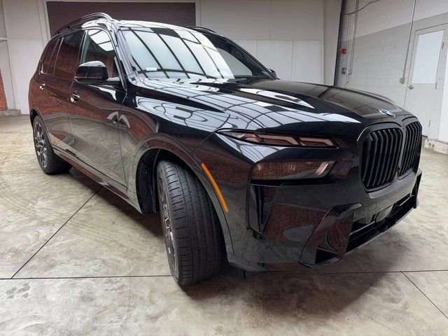 Used 2026 BMW X7 xDrive40i AWD/4WD image 10