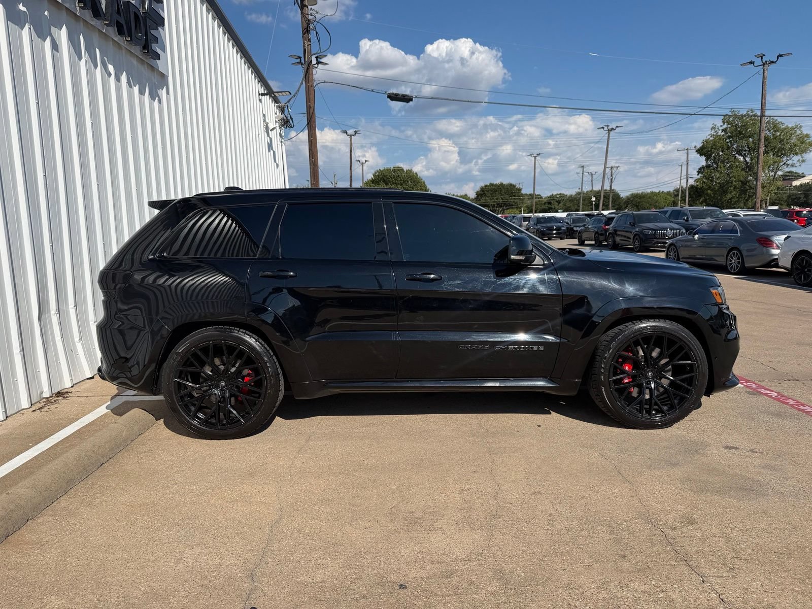 Used 2019 Jeep Grand Cherokee SRT w/ Trailer Tow Group IV AWD/4WD image 8