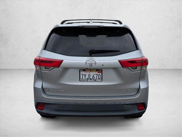 Used 2017 Toyota Highlander XLE image 6
