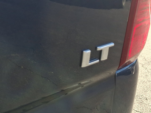 Used 2022 Chevrolet Silverado 1500 LT AWD/4WD image 36