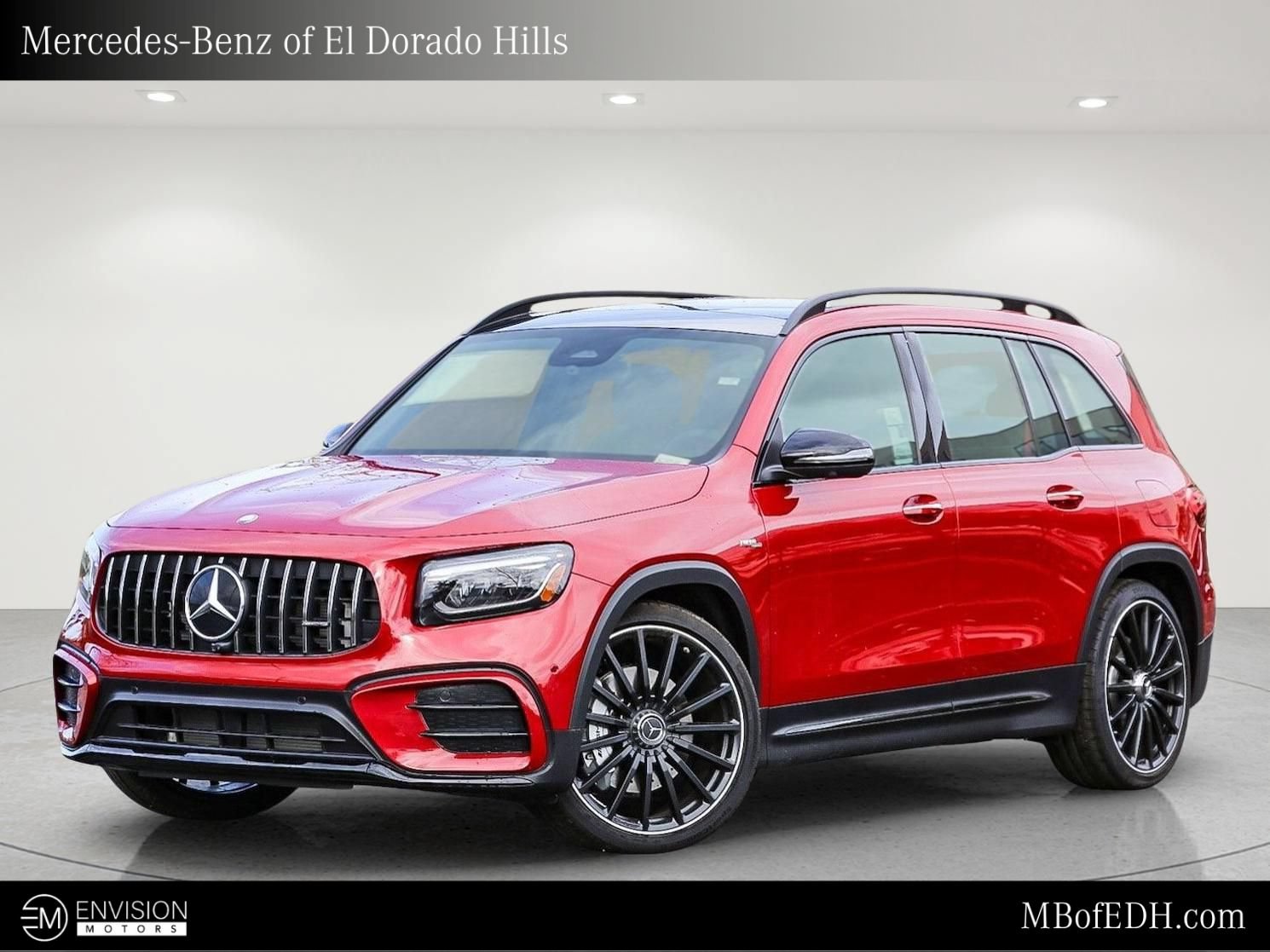 Used 2025 Mercedes-Benz GLB 35 AMG 4MATIC image 1