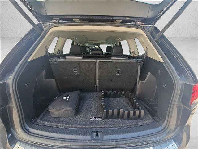 Used 2023 Volkswagen Atlas SEL Premium AWD/4WD image 5