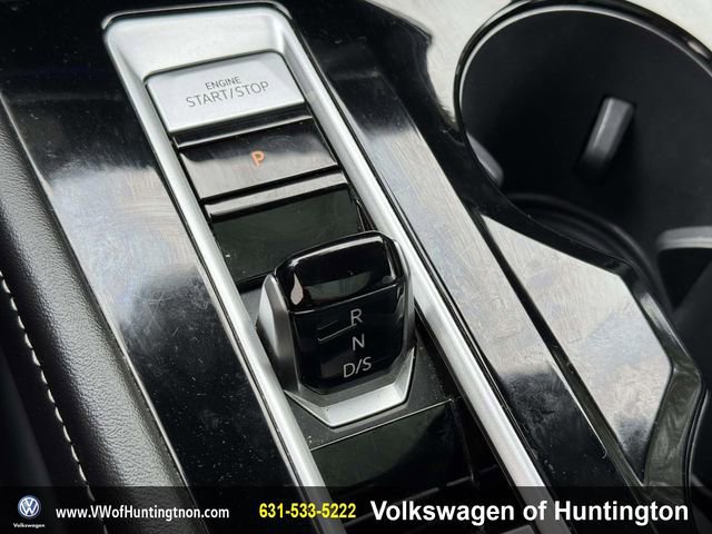 Certified 2025 Volkswagen Atlas Cross Sport SEL Premium R-Line image 28