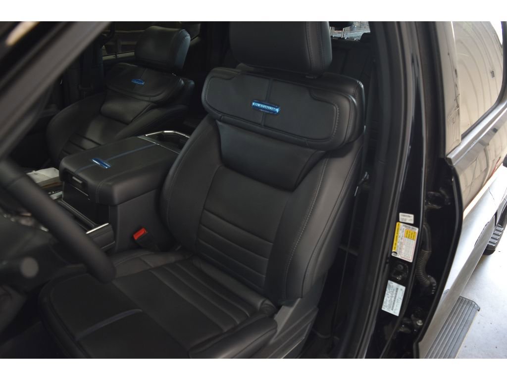 New 2025 Ford F350 Platinum w/ FX4 Off-Road Package image 32