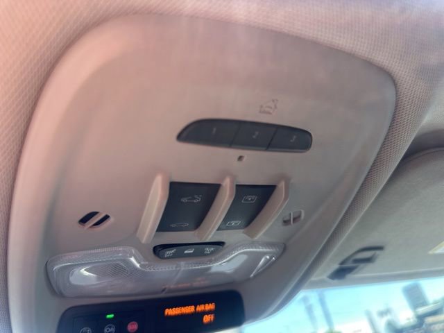 Used 2022 Buick Encore GX Essence w/ Experience Buick Package FWD image 34