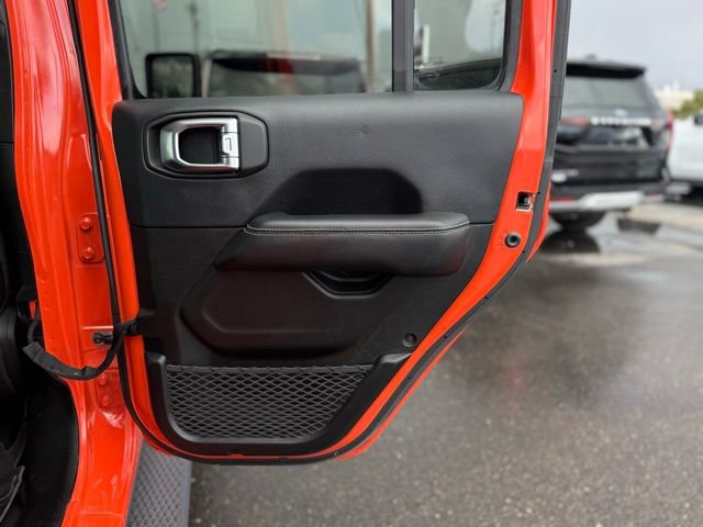 Used 2019 Jeep Wrangler Unlimited Sahara w/ Advanced Safety Group image 20