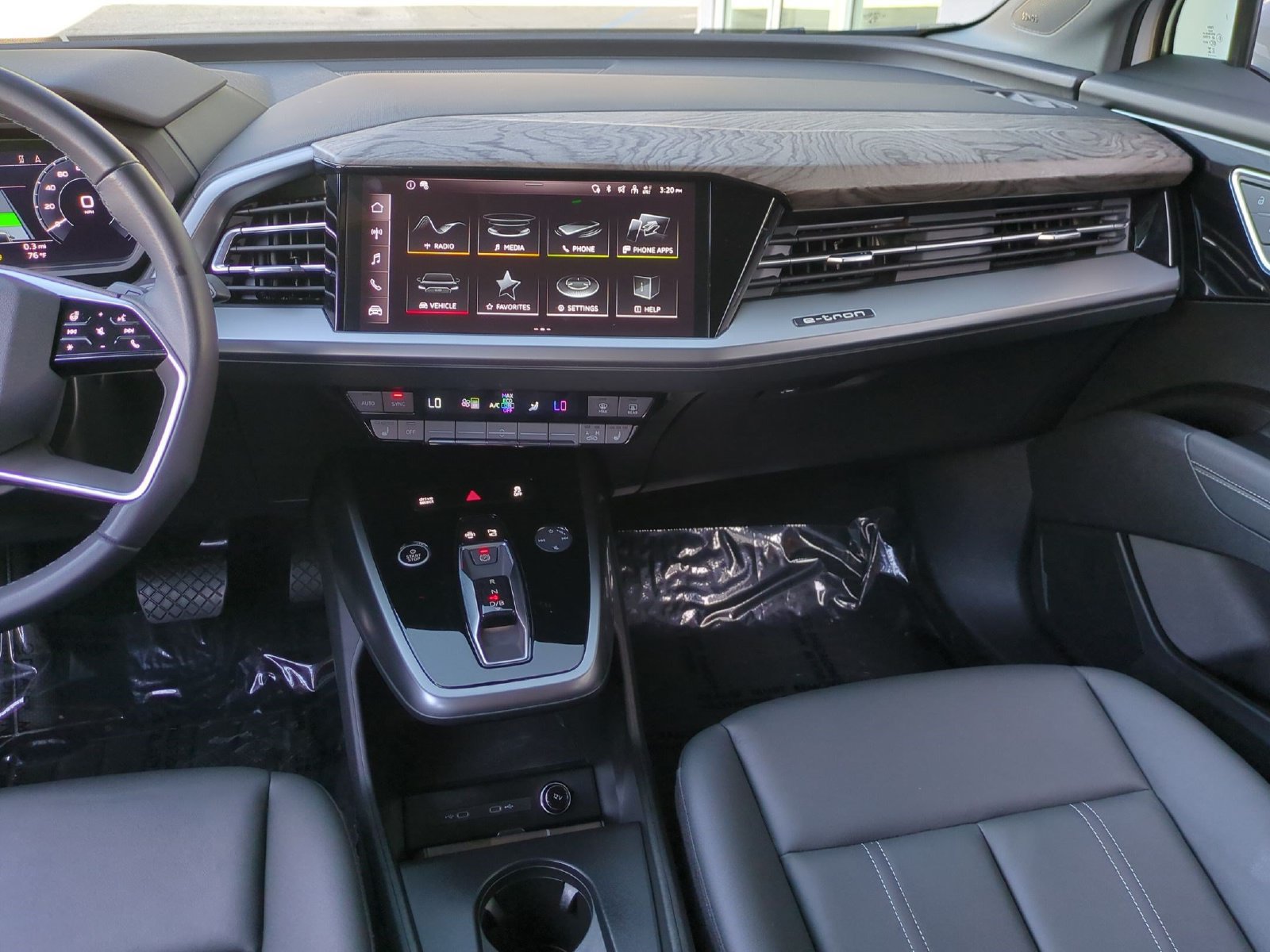Used 2023 Audi Q4 e-tron Premium Plus RWD image 8