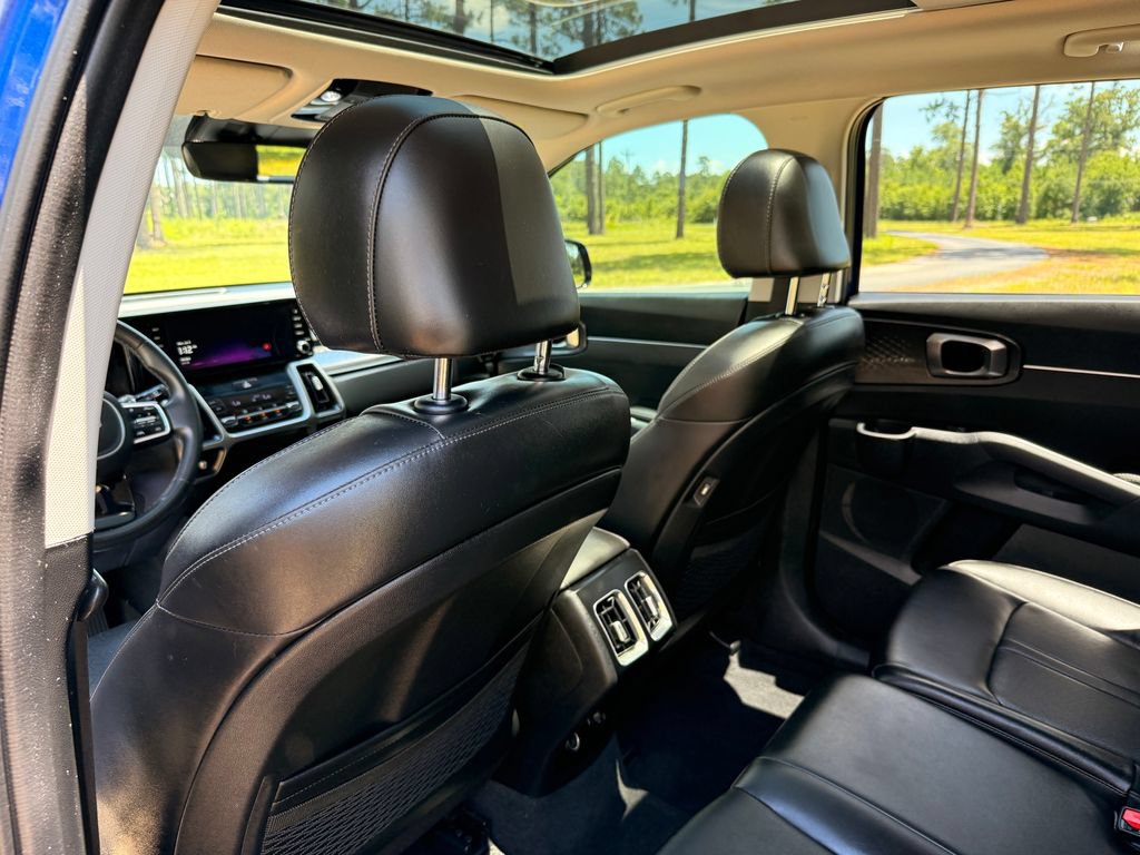 Used 2023 Kia Sorento S w/ Panoramic Sunroof Package FWD image 25