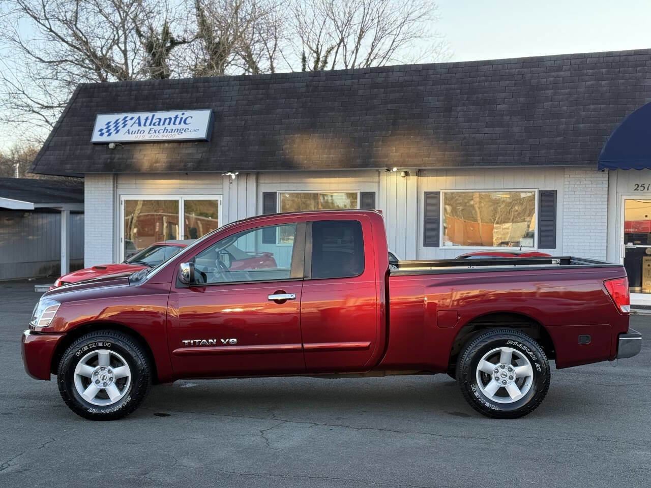 Used 2005 Nissan Titan SE w/ (W01) Utility Bed Pkg image 5