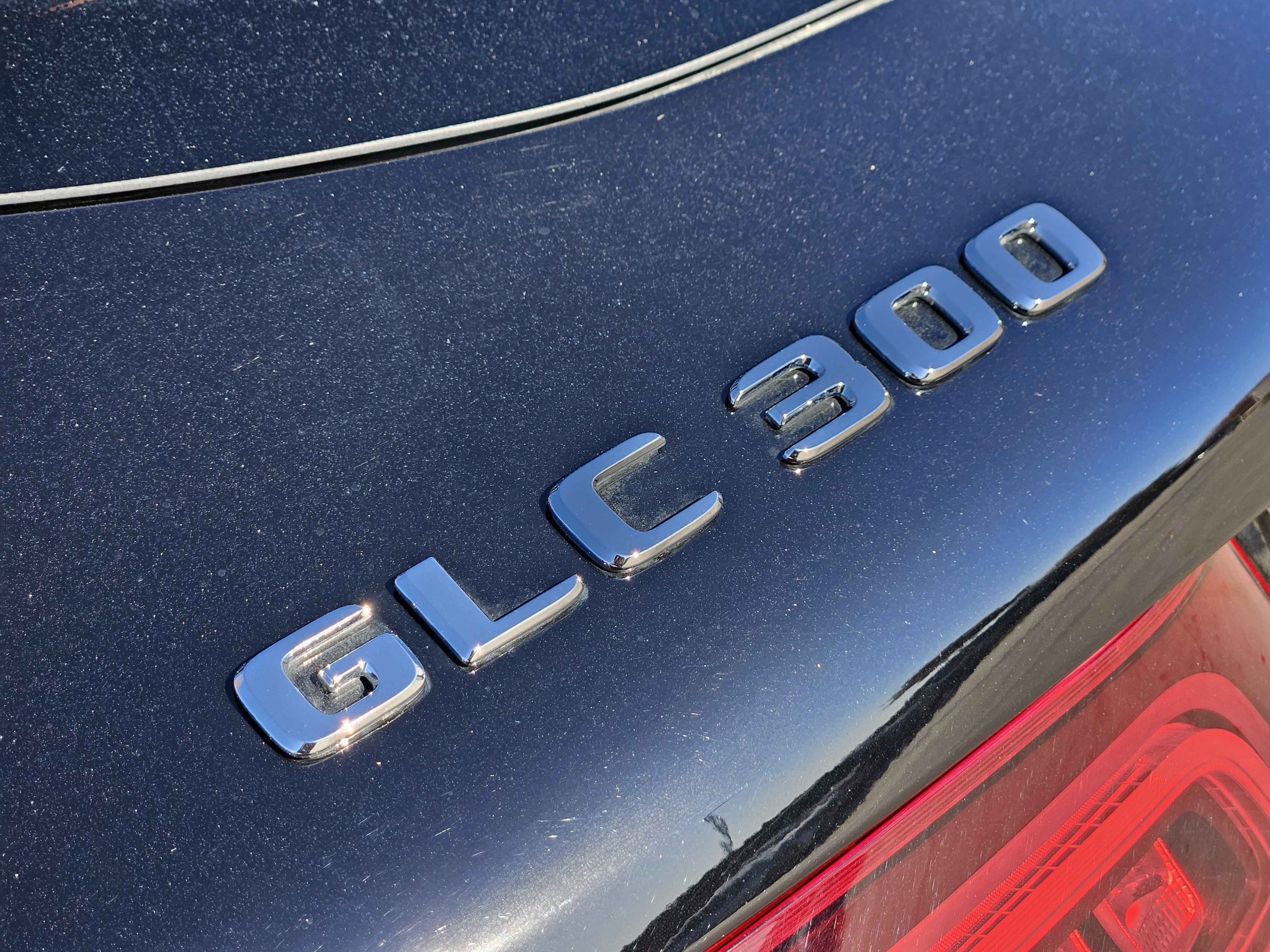 Certified 2022 Mercedes-Benz GLC 300 image 8