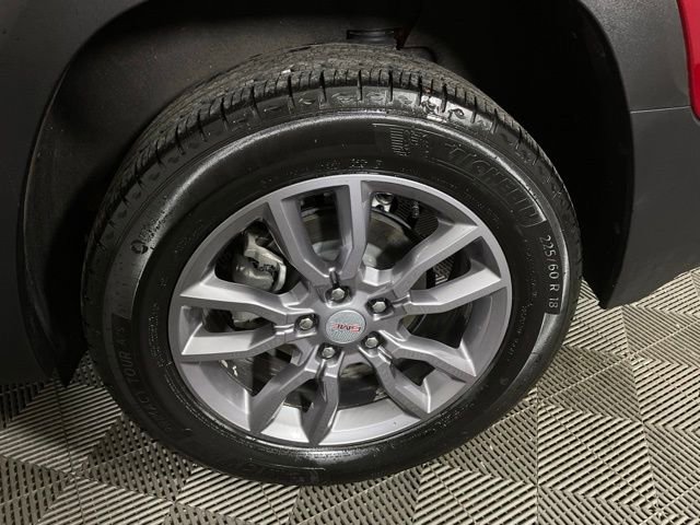 Used 2024 GMC Terrain SLT image 46