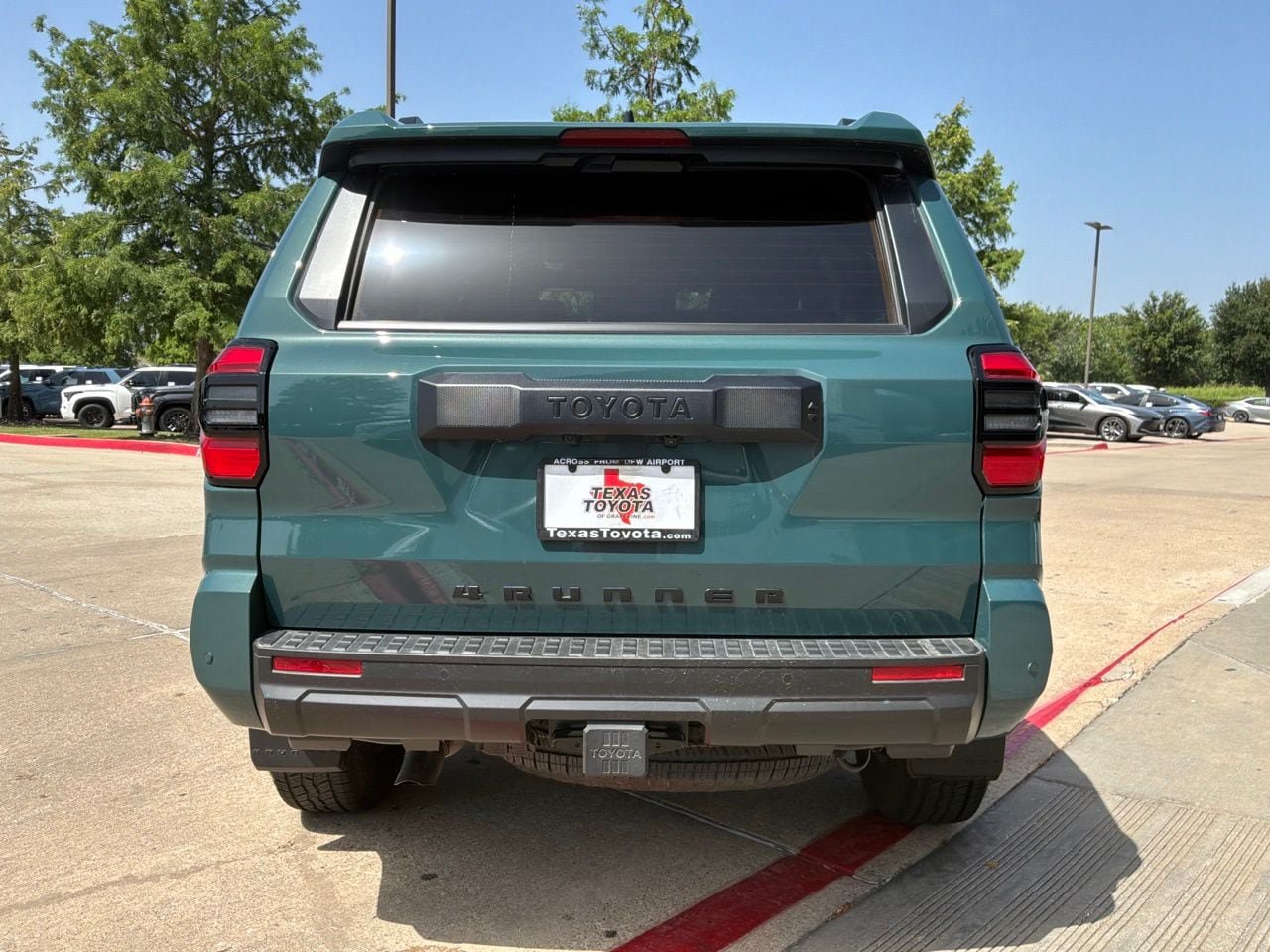 Used 2025 Toyota 4Runner TRD Off-Road Premium w/ Tow Technology Package AWD/4WD image 7