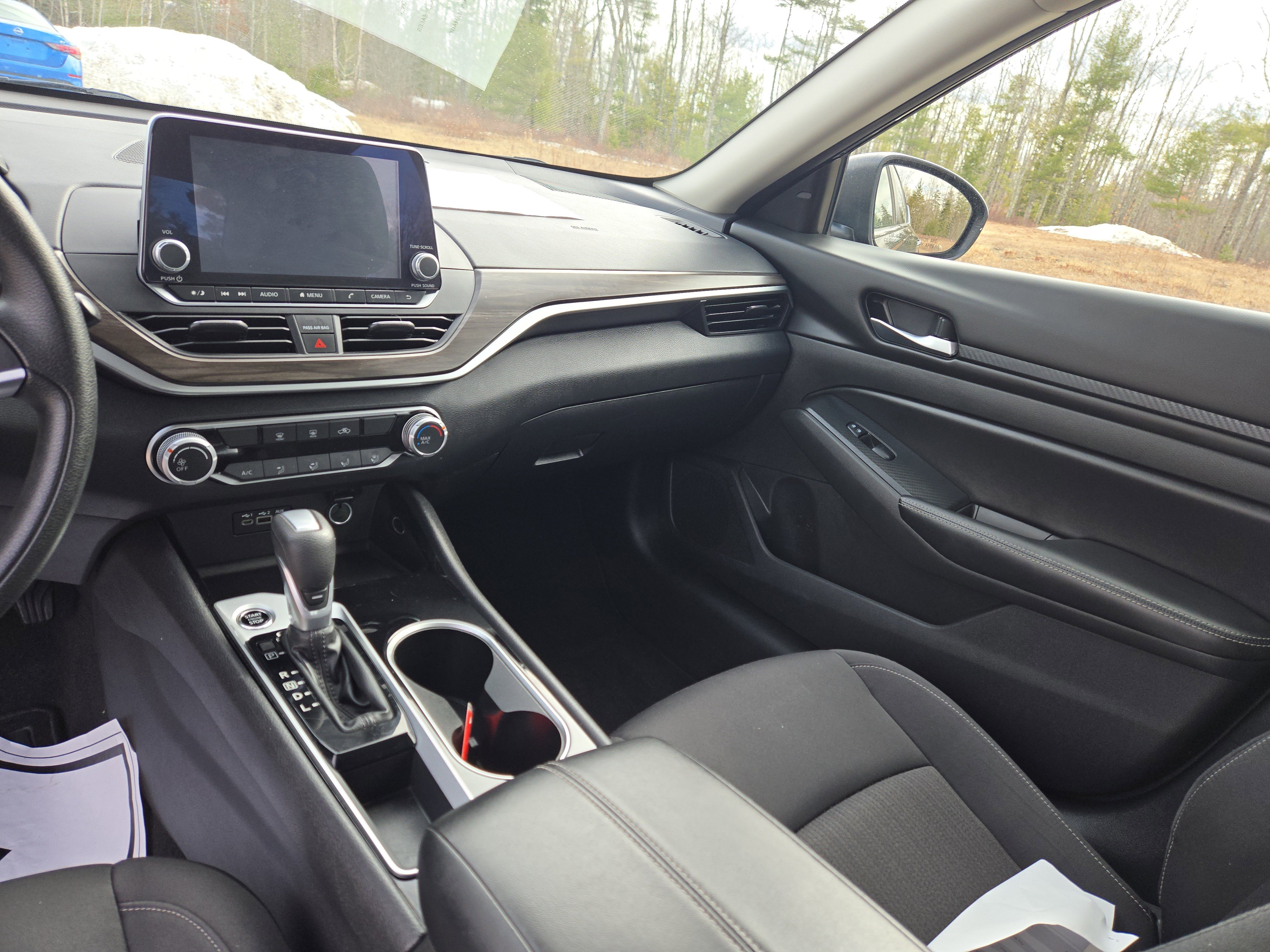 Used 2024 Nissan Altima 2.5 SV image 19