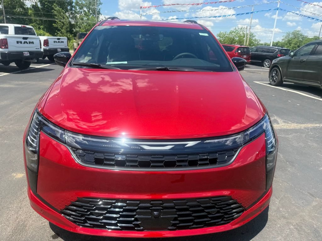 New 2027 Chrysler Pacifica Limited w/ Family Tech Group FWD image 9