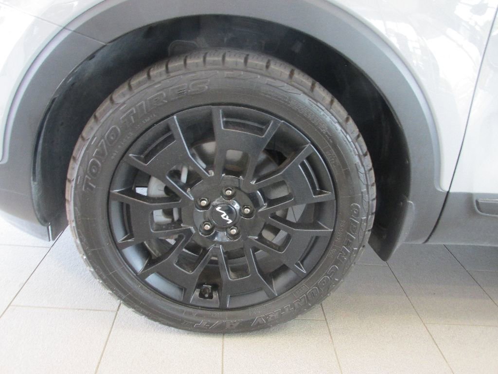 Used 2022 Kia Telluride SX w/ SX Prestige Package image 14