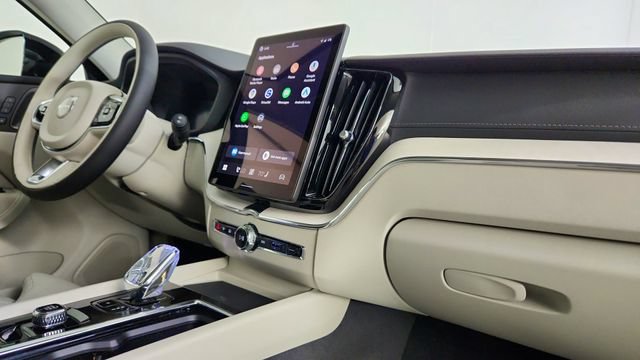 New 2027 Volvo XC60 B5 Ultra AWD/4WD image 36