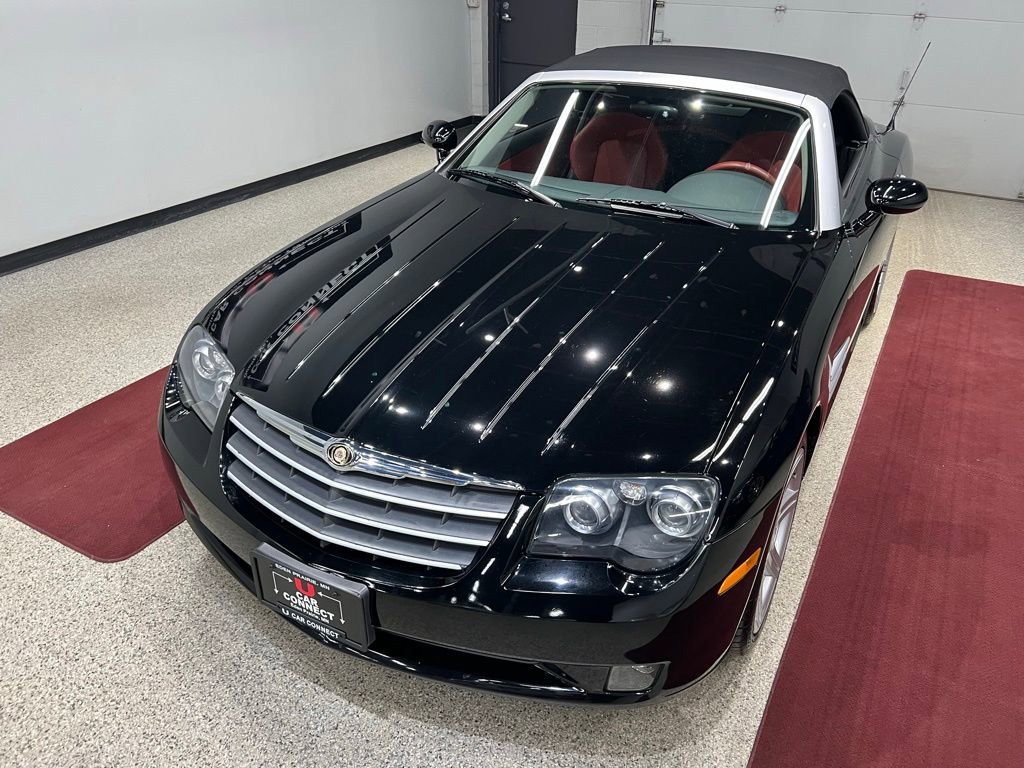Used 2006 Chrysler Crossfire Limited image 49