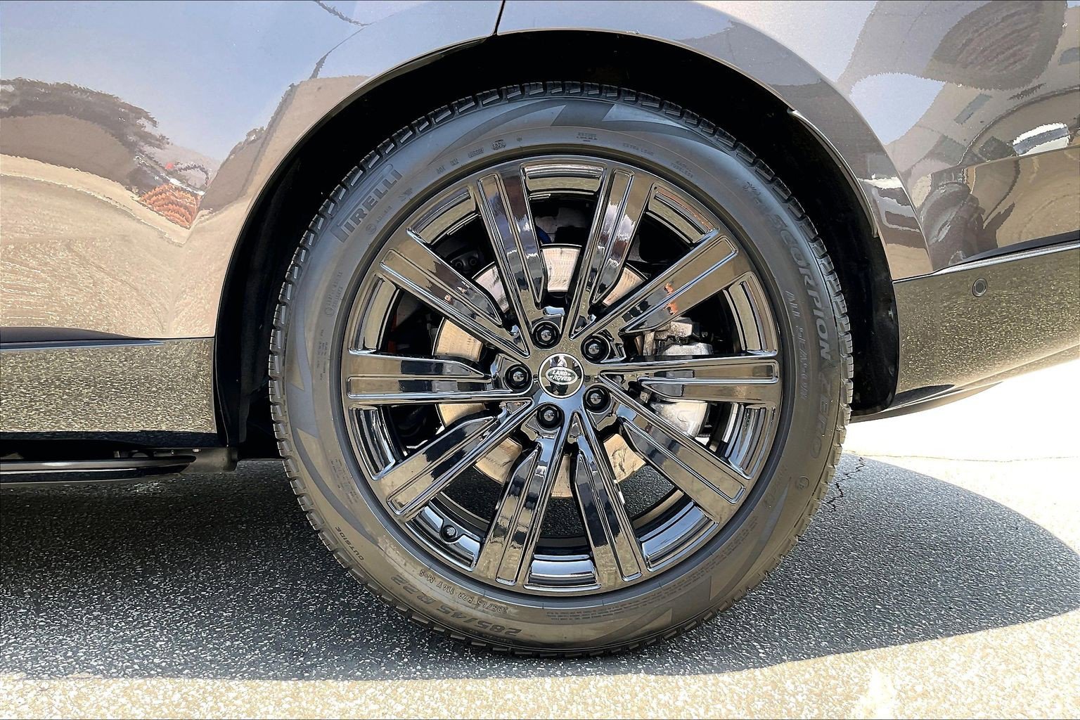 Certified 2023 Land Rover Range Rover SE AWD/4WD image 10