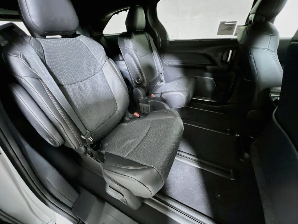 New 2026 Toyota Sienna Limited AWD/4WD image 20