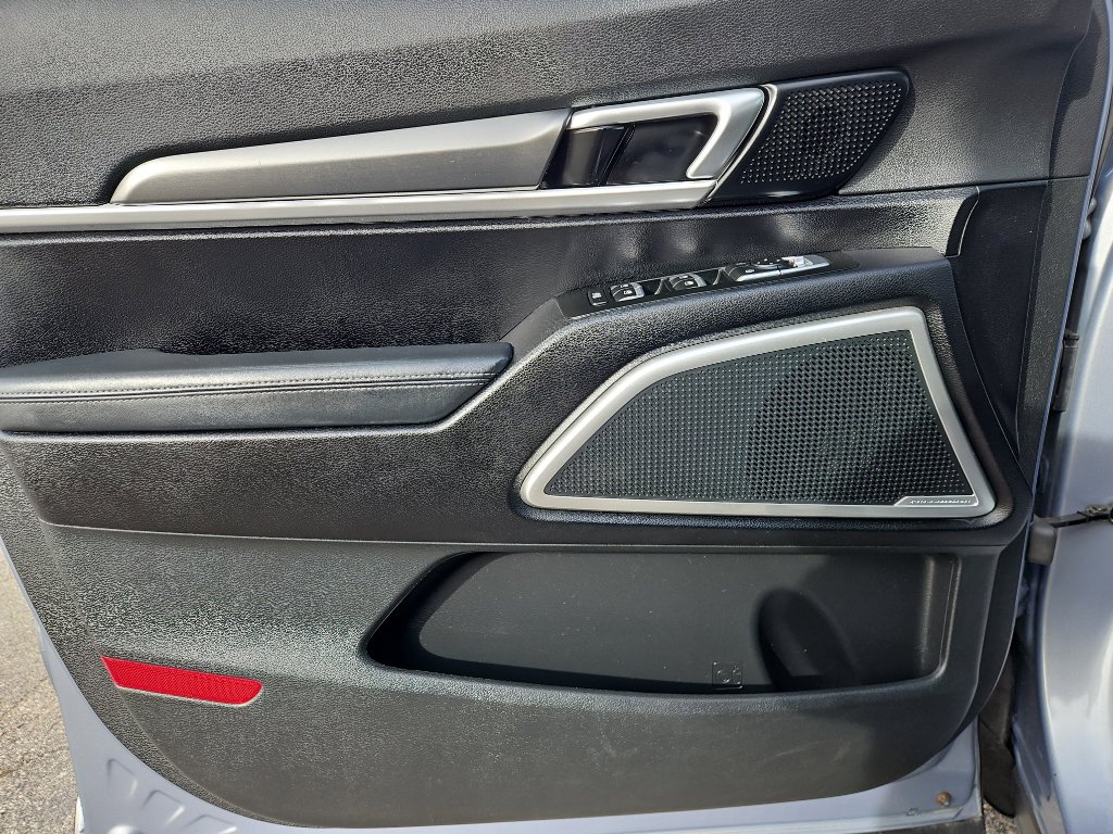 Used 2020 Kia Telluride LX image 11