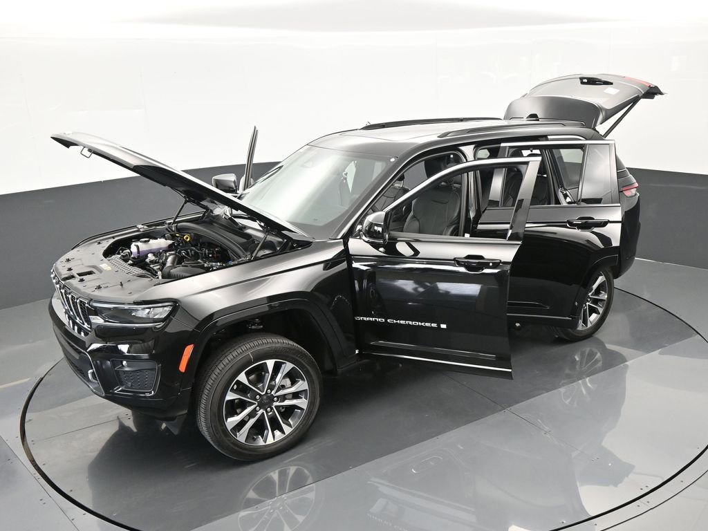 Used 2024 Jeep Grand Cherokee Overland w/ Luxury Tech Group IV image 57