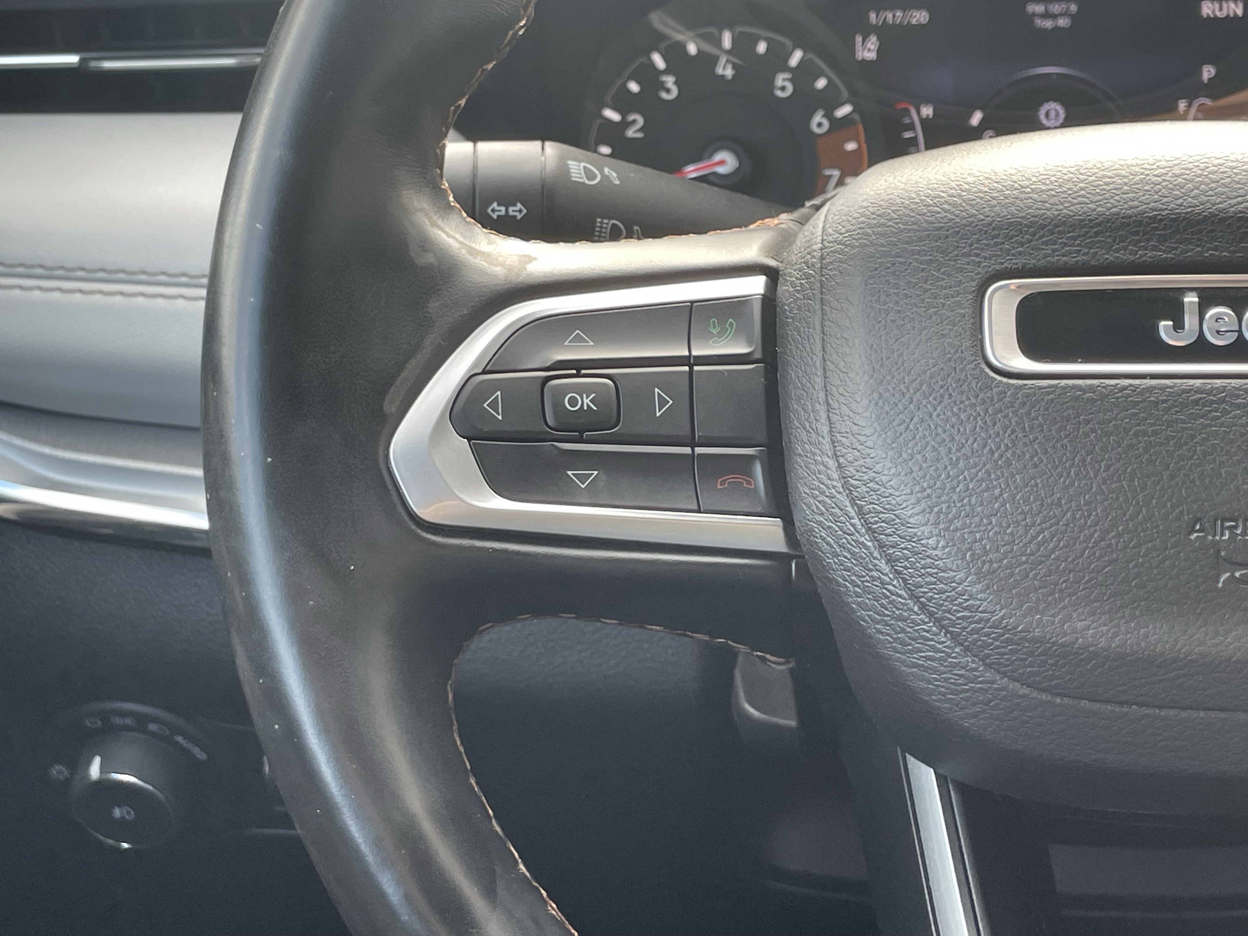 Used 2022 Jeep Compass Limited image 18